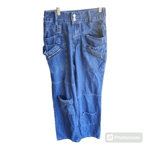 Fashion Nova women’s cargo jeans Size 7